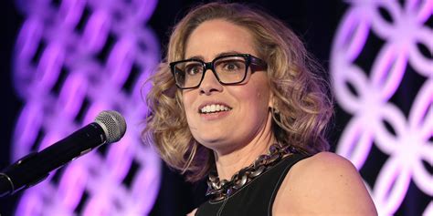 kyrsten sinema husband|Kyrsten Sinema Husband: Heres What You Should Know About。